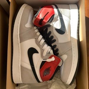 Air Jordan 1 retro high “Smoke Grey”